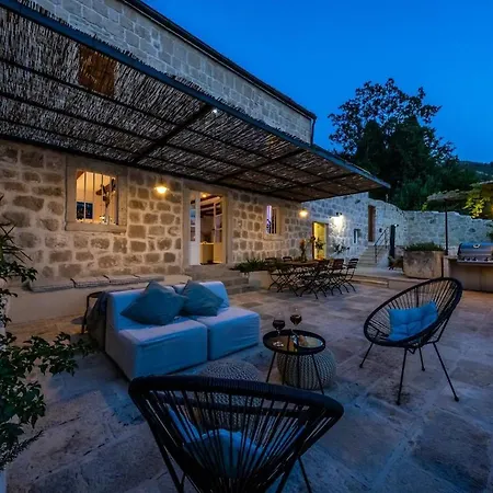 Vila Dubrovnik Sunset-vacation House With Swimming Pool Brsecine