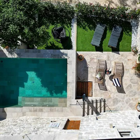 Dubrovnik Sunset-vacation House With Swimming Pool *