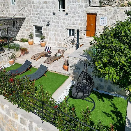 Dubrovnik Sunset-vacation House With Swimming Pool *