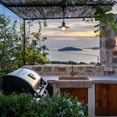 Villa Dubrovnik Sunset-vacation House With Swimming Pool