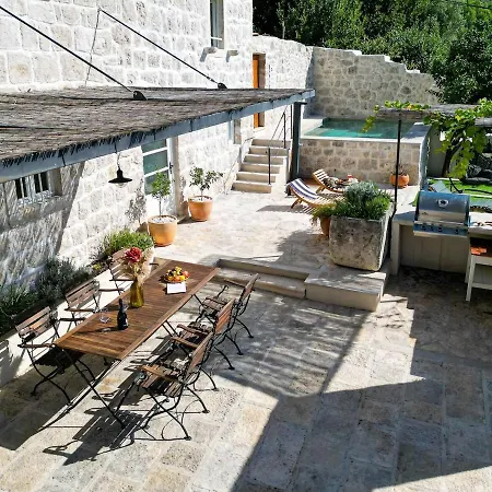 Dubrovnik Sunset-vacation House With Swimming Pool