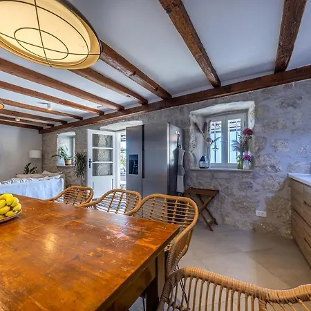 Villa Dubrovnik Sunset-vacation House With Swimming Pool