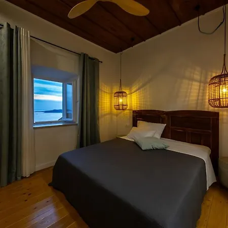 Dubrovnik Sunset-vacation House With Swimming Pool