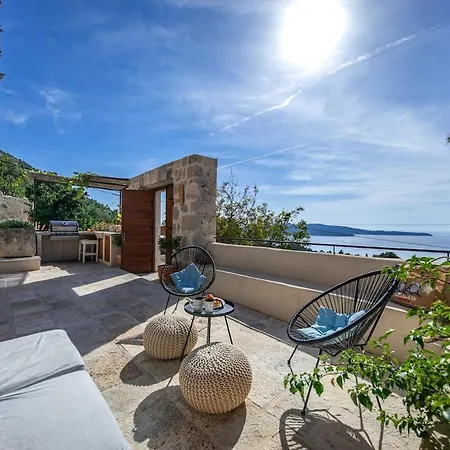 Villa Dubrovnik Sunset-vacation House With Swimming Pool