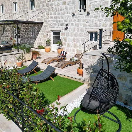 Dubrovnik Sunset-vacation House With Swimming Pool *